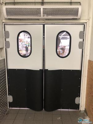 Маятниковые двери с фиксацией 90 градусов